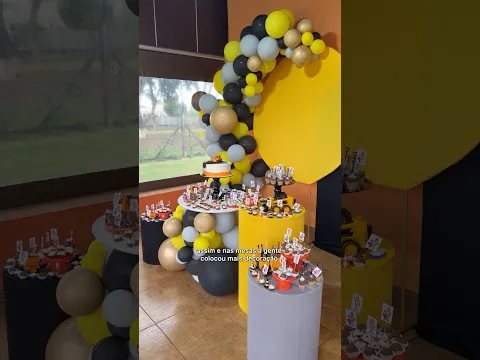 A decoração do aniversário do pai do Math com o tema Bob Construtor ficou completa! O que acharam?