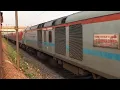 Download Lagu Sampoorna Kranti Vs New Delhi AC SF Express Dangerous High Speed Parallel Race