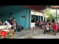 Download Lagu Renggo Arrow Layan Niat Hati TakNak Berpisah Sambil Menebar Roti Canainya.hehe