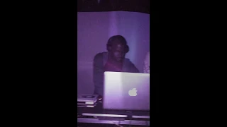 dj fanzo b