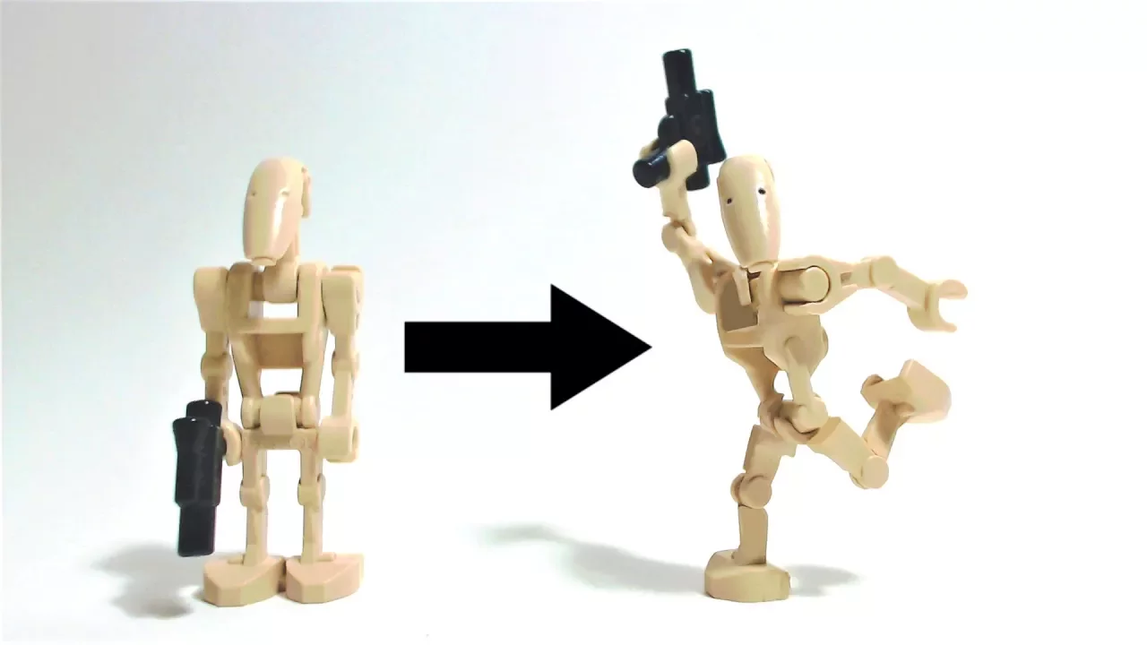 DaleyTactics destroys fake lego clone trooper 501st and wolf pack minifigures. This was a lot of fun. 