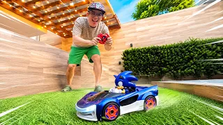 CONTROLEI O CARRO DO FUTURO DO SONIC!! (épico?)