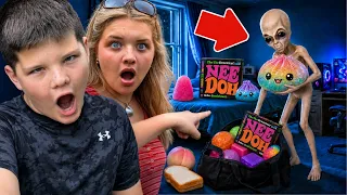 Why Did The Alien Steal My Squishies? 👽