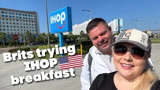 Brits first time trying American breakfast at ihop