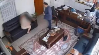 فيديو فضيحة عماد الشاوي عميد كلية علوم الحاسوب والتكنلوجيا   ابتزاز الطالبات في كلية البصرة دندنها