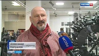 Персональная выставка омского скульптора Александра Капралова открылась в Доме художника