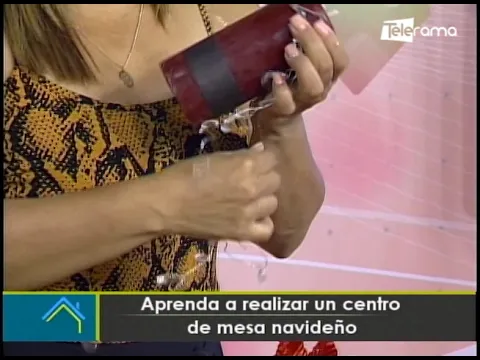 Aprenda a realizar un centro de mesa navideño