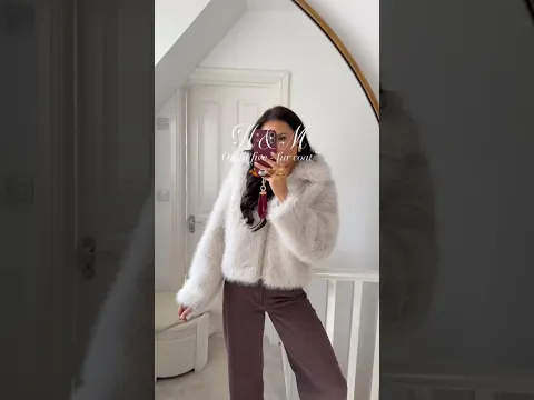This. Coat. Wowwwww
