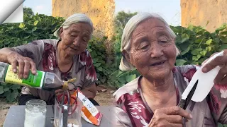 Grandma's method is so effective; no need to worry about the knife getting dull anymore!!