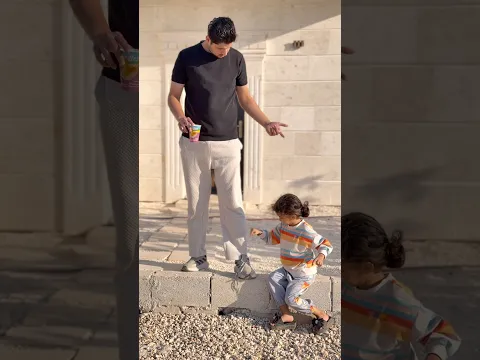 طلبت منه ربط حذائه فكانت المفاجاأة!؟