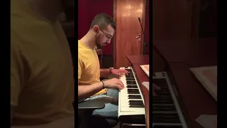 حالة خاصة جدا بيانو    انغام                                دندنها