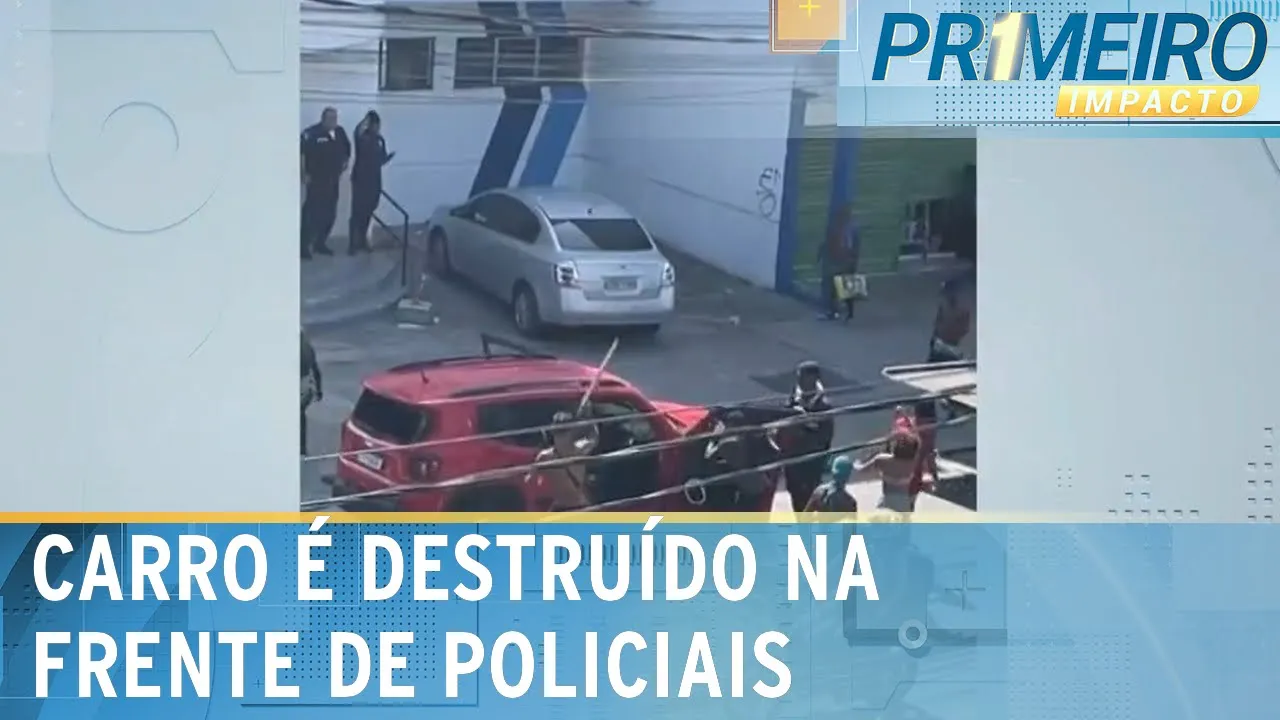 PMs assistem grupo destruindo carro e nada fazem para impedir | Primeiro Impacto (22/11/23)