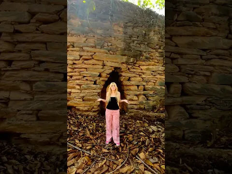 EU NÃO DEVERIA TER ENTRADO NESSES LUGARES BIZARROS! 😱