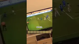 انكسرت المبه بس ما انكسرت دندنها