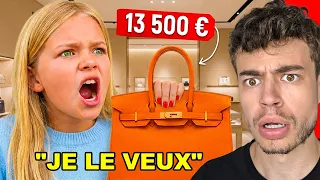 Cette enfant achète UNIQUEMENT des vêtements de MARQUES