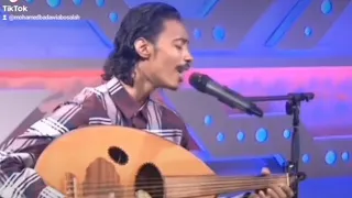 الفنان محمد بدوي ابوصلاح والموسيقار الكبير محمد الامين في اغنية بدور القلعة 