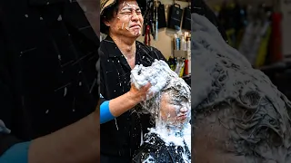 (ASMR) This Aggressive Japanese Face Shampoo Is Going Viral
