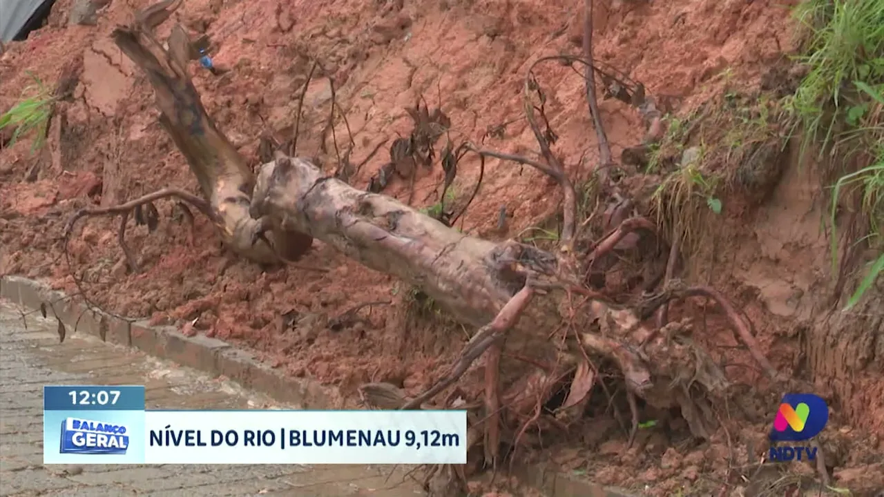 Defesa Civil de Blumenau em alerta por causa do alto volume de chuva na região