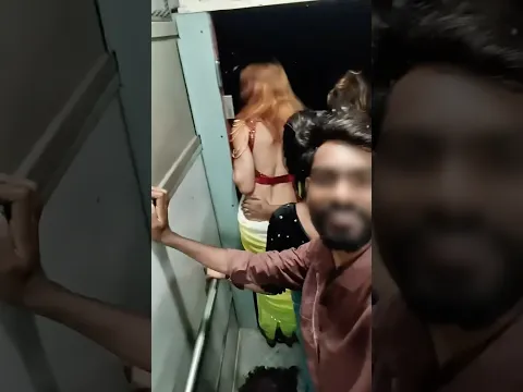 ट्रेन में आधी रात को कांड, वीडियो में देखें #shortsviral