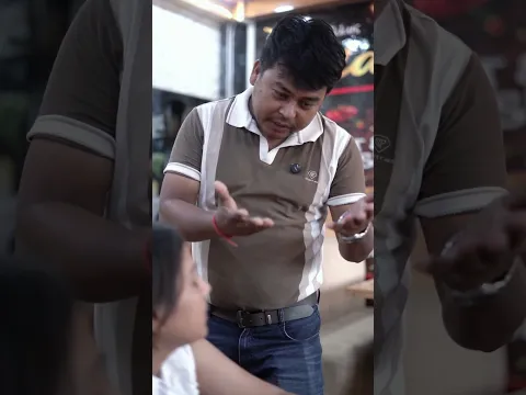 लड़की ने पूछा एक सवाल… लेकिन जवाब सुनकर सबकी हंसी छूट गई! 🤣#funnyvideo #fyp #shortvideo