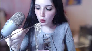 Te hago compania 🧡 Comiendo Ramen 🍜 Eating Sounds 😘 Muk-bang