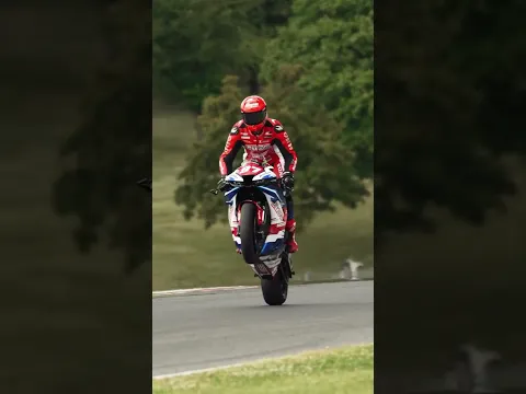 Moto gp rider wheelie cbr s1000 bike #bike #youtubeshorts #support #motogp #viral #motorace #indian