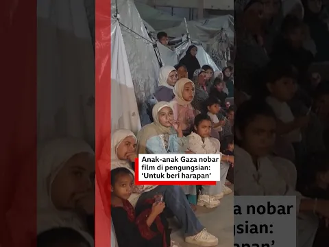 Anak-anak Gaza nonton film bersama di pengungsian: 'Untuk memberi mereka harapan' -