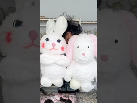 White sugar turns into a rabbit