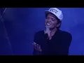 Bruno Mars - Versace on the Floor (Billboard Music Awards 2017) (Official Live Performance)
