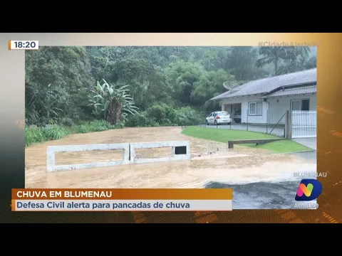 Blumenau registra chuva forte e alagamentos
