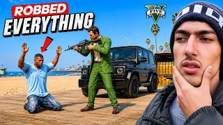 They robbed my $50.000 cash in GTA V Grand RP
