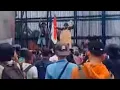Download Lagu situasi depan DPR mulai mendludak