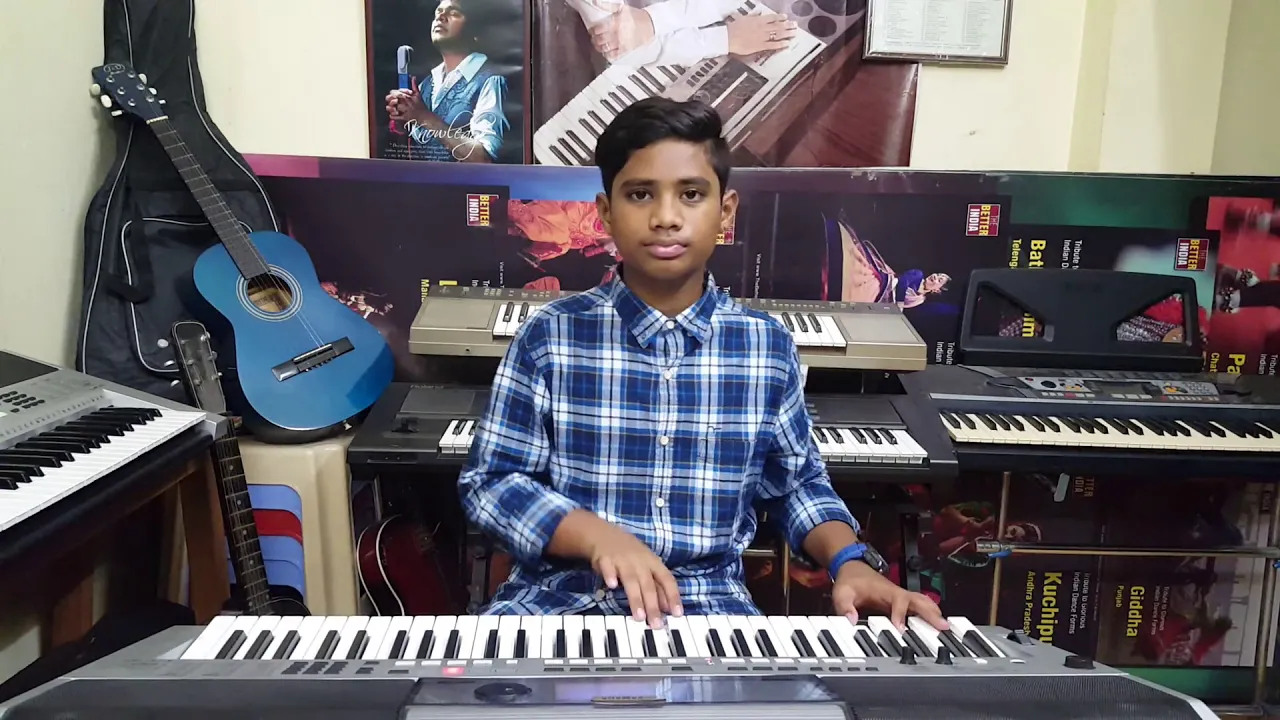 siddhu performing an old telugu  song nannu dochukunduvate on keyboard