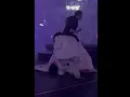 Download Lagu MIRROR演唱會大螢幕墮下壓傷Dancer AnsonLo Edan嚇呆被工作人員拉落台