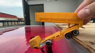Cars Fall In The Water Welly Cars