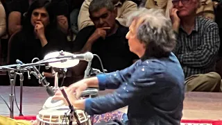 Download The incredible ustad Zakir Hussain at the Shakti concert in San Francisco MP3