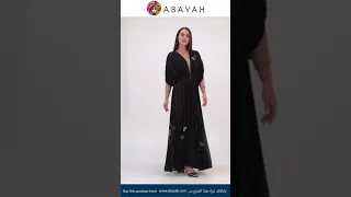 عبايه بقماش صالونه شفاف مطرز بلون فاتح 