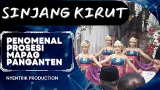 sinjang kirut sajatine wayang mapag panganten penomenal nyentrik production proesi sakral