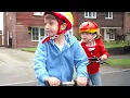 Download Lagu SCHOOL RUN! | Topsy \u0026 Tim | Cartoons For Kids | WildBrain Kids