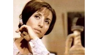 فيروز ما أحلى الرجعة بكير دندنها
