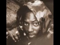 Download Lagu Wayne Smith - Under Me Sleng Teng