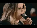 Marília Mendonça - Troca de Calçada (Vídeo Oficial)