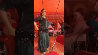 أبرز لقطات زاهية شطيح على أحسن منوعات اغاني شعبي في حفل زفاف مغربي 2025  أبرز لقطات زاهية شطيح على أحسن منوعات اغاني شعبي في حفل زفاف مغربي 2025
