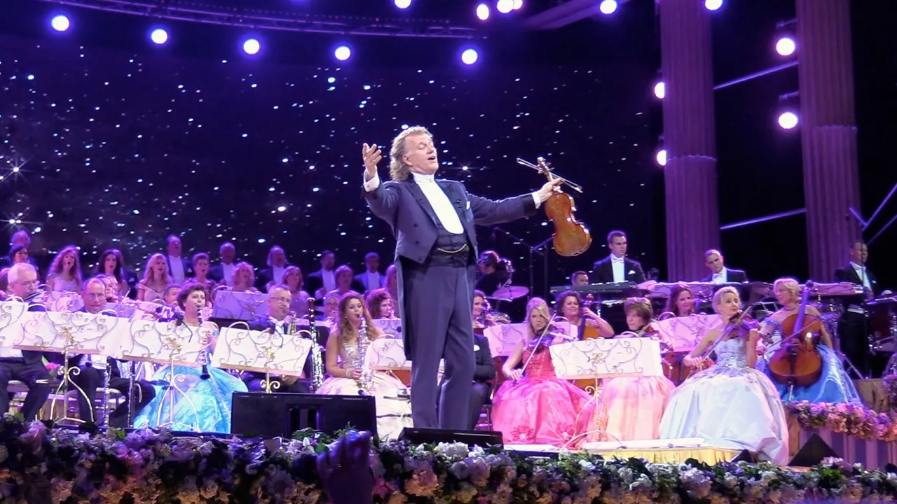 2016 Andre Rieu Maastricht "Can't Help Falling in Love" 2016 Andre Rieu Maastricht "Can't Help Falling in Love"