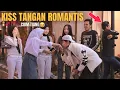Download Lagu VIRAL!! KI*S TANGAN ROMANTIS ABANGNYA CIUM TIANG