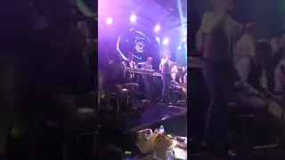 طارق الشيخ قفلت ليه يادنيا ليه بتقسي عليا ليه طارق الشيخ لايف حفلات الاسكندريه قريه عبد المجيد دندنها