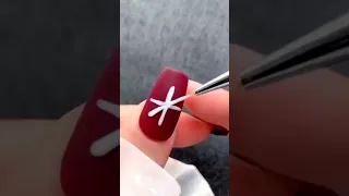 رسمه مانيكير سهله بالون الاحمر والابيض Shorts 