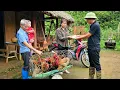 Download Lagu The Appearance of Strangers - Selling Chickens - Gift Season for Grandpa | Ly Phuc Binh