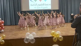 رقصة المعلم من حفلة نهاية العام الدراسي لعسولة   دندنها