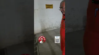 जे खात स्वतःच्या ऑफिसची  इमारत नीट बांधू शकत नाही ते इतरांची घरं कशी नीट बांधतील बरं! पहा हा नमुना.